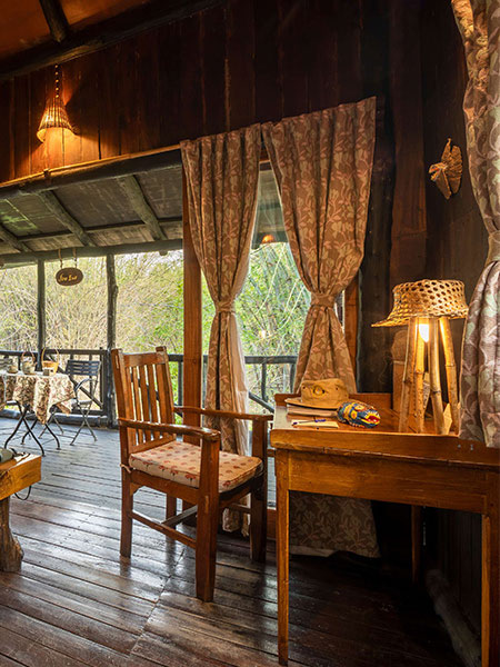 Tree House Hotel in Bandhavgarh